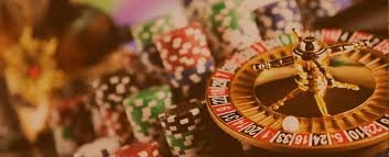 Tampilan platform kfcslot di layar mobile dengan sportsbook dan slot online